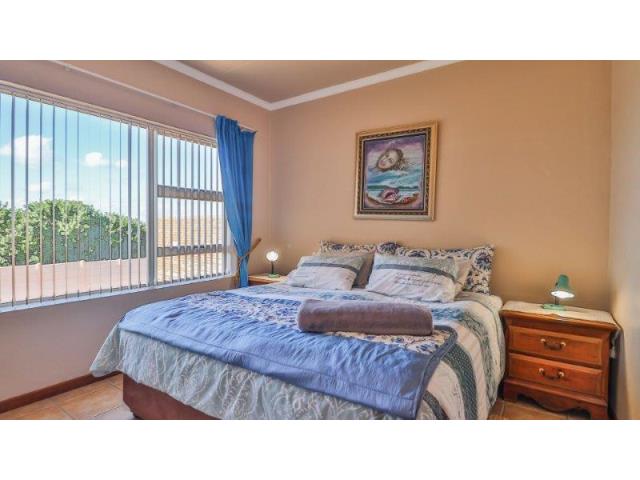 5 Bedroom Property for Sale in Stilbaai Wes Western Cape